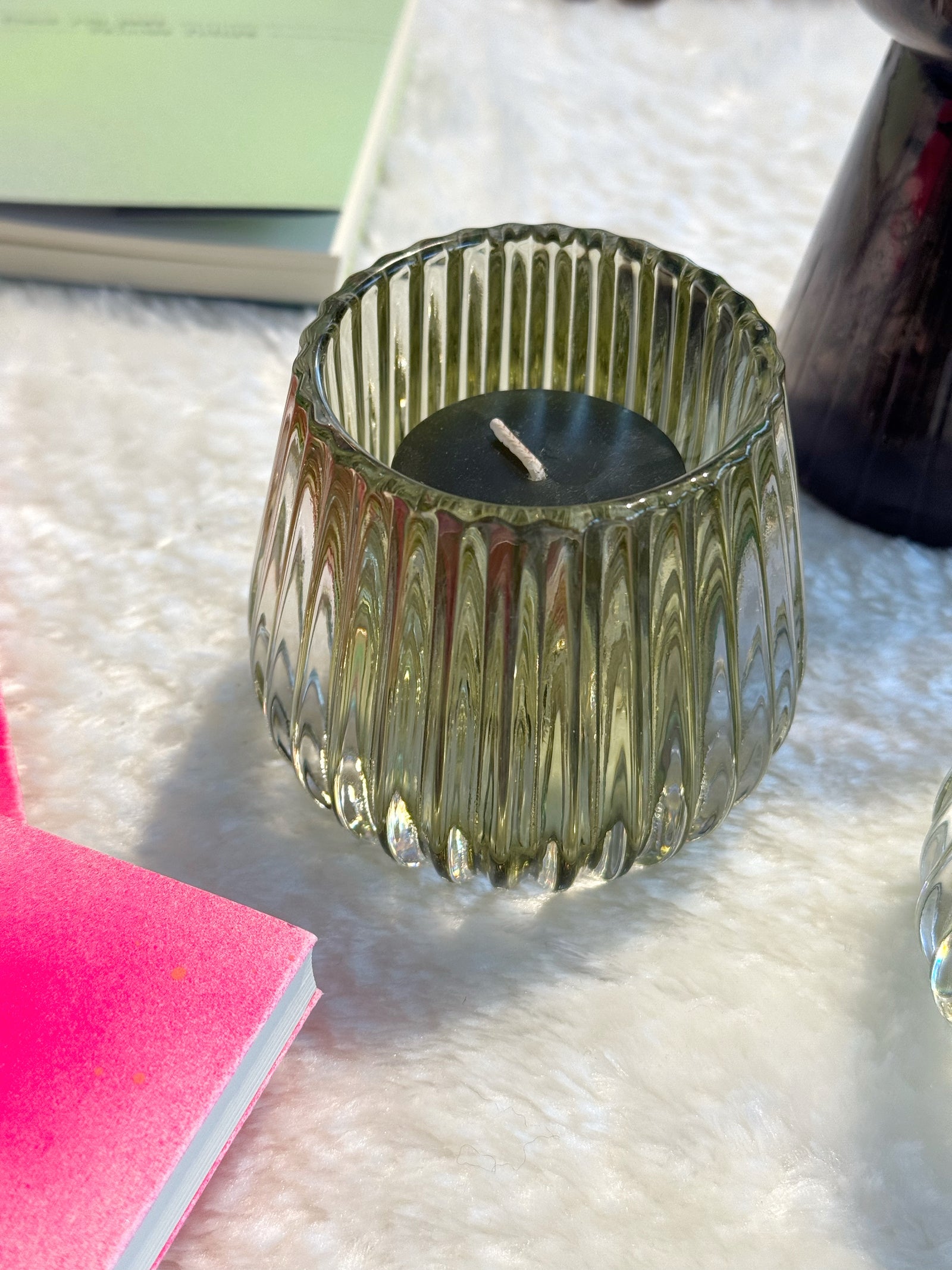 Teelichthalter mit "Votive" Kerze