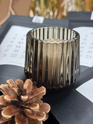 Teelichthalter mit "Votive" Kerze