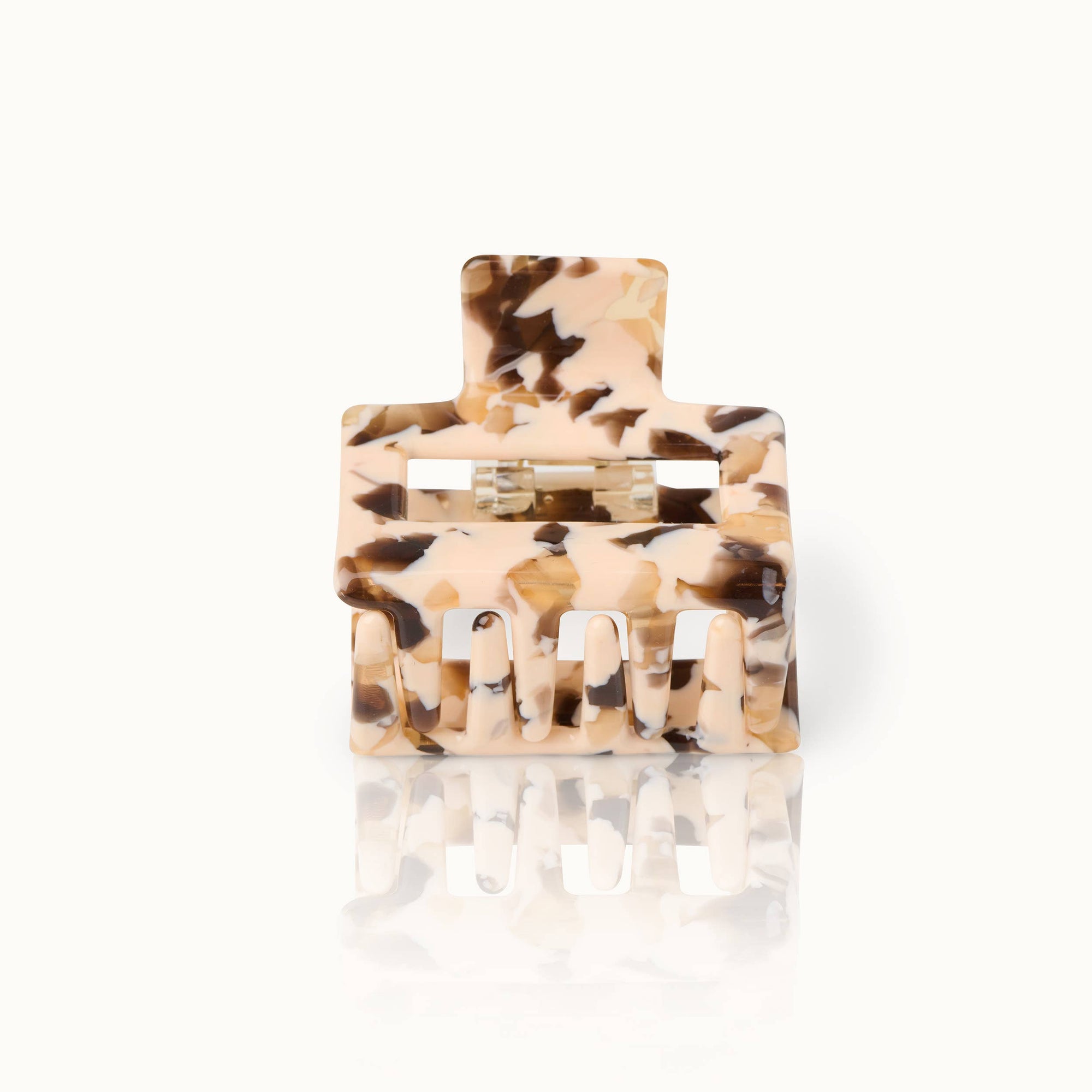 produktfto haarclip in kaffee latte farben