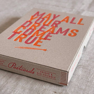 geschenkbox mit der aufschrift may all your dreams come true